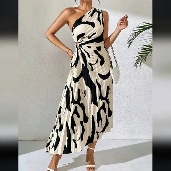 Summer Off-Shoulder Hollow-Out Printed Dress - Picture 4 of 6